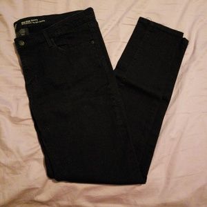 Black mid rise skinny jeans